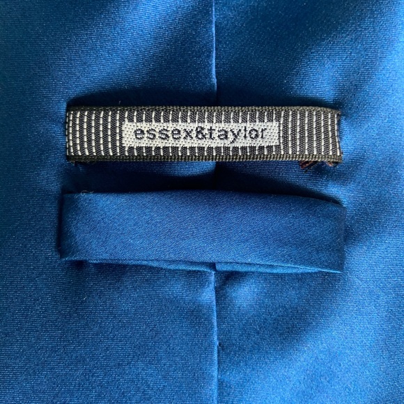 Solid blue tie - Picture 4 of 4